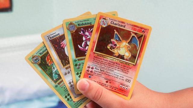 牌销量暴涨200%成年人成消费主力开元棋牌网站卡牌经济崛起！沃尔玛卡(图5)