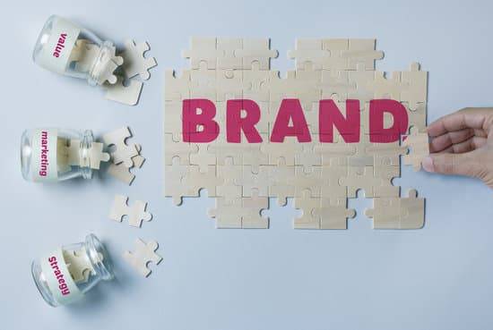 AI：国内卡牌市场的繁荣与崛起)-鸟哥笔记开元棋牌卡牌品牌排行榜前十名(藏卡评级CCG(图3)